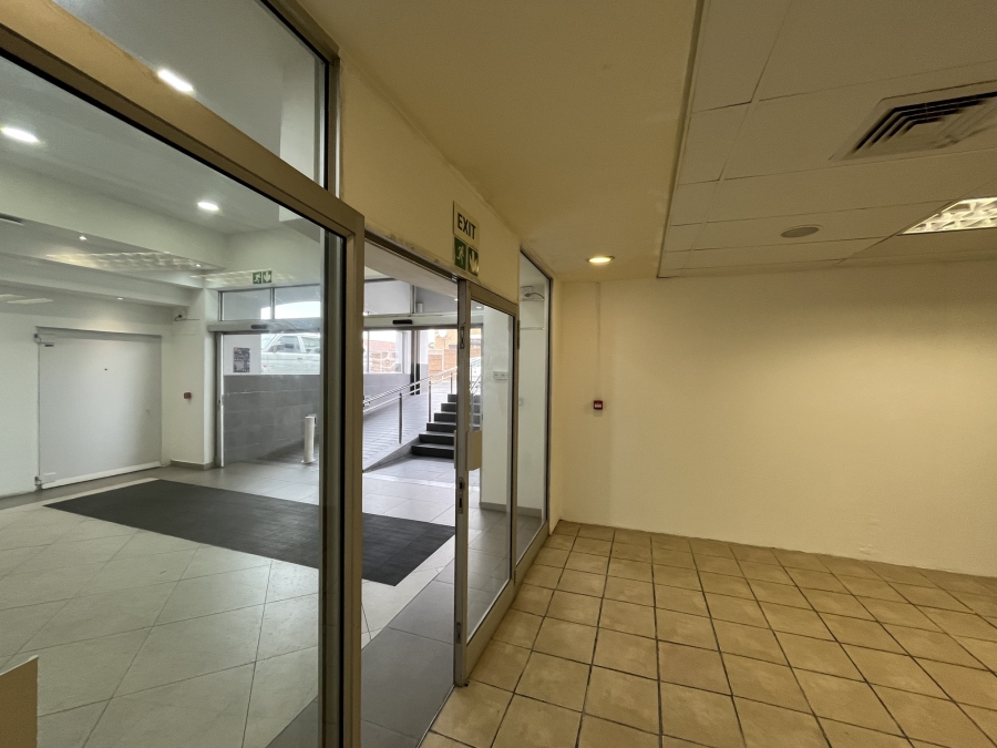 To Let commercial Property for Rent in Pinehurst Western Cape